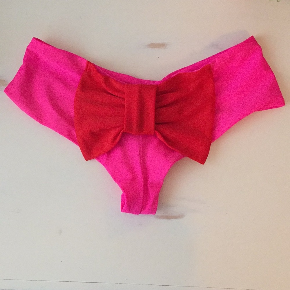 Cheeky bow bathing suit bottoms